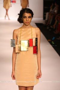 186535-eina-ahluwalia-show-at-lakme-fashion-week-summer-resort-2012.jpg